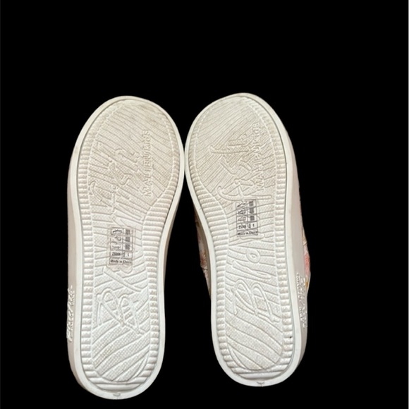 Blowfish Malibu kids size 1 slip on shoes NWOT - Picture 3 of 13